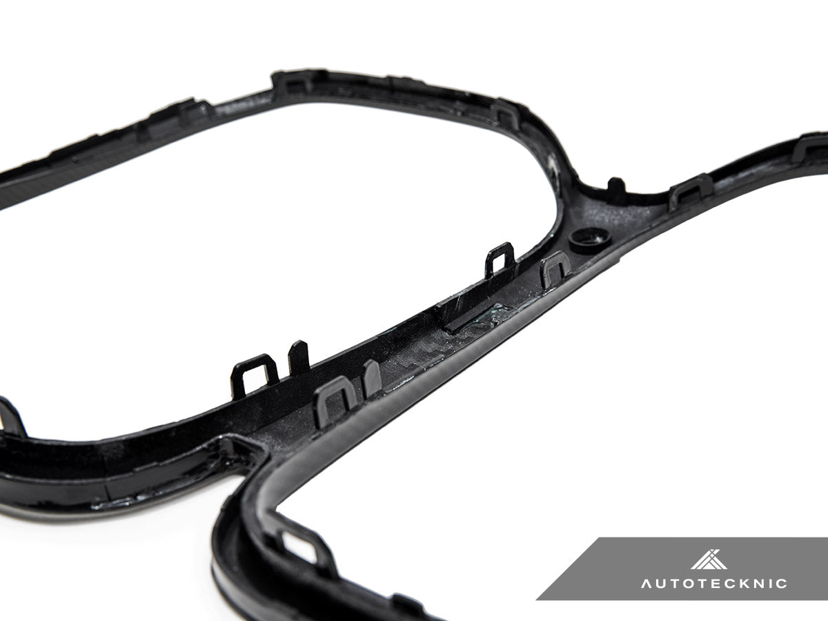AutoTecknic Replacement Dry Carbon Grille Surround - G22 4-Series Coupe - Graveyard Performance