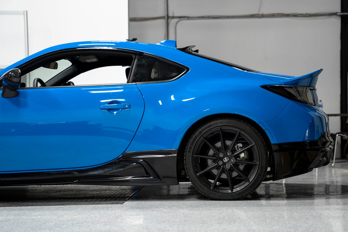 OLM TR Style Side Skirts (Unpainted) - 2022+ GR86 / BRZ