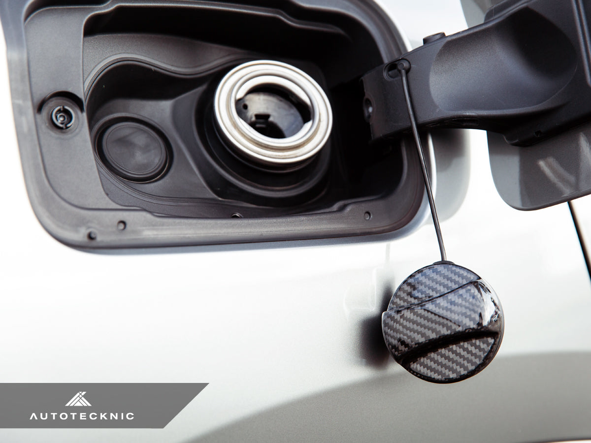 AutoTecknic Dry Carbon Competition Fuel Cap Cover - G20 3-Series