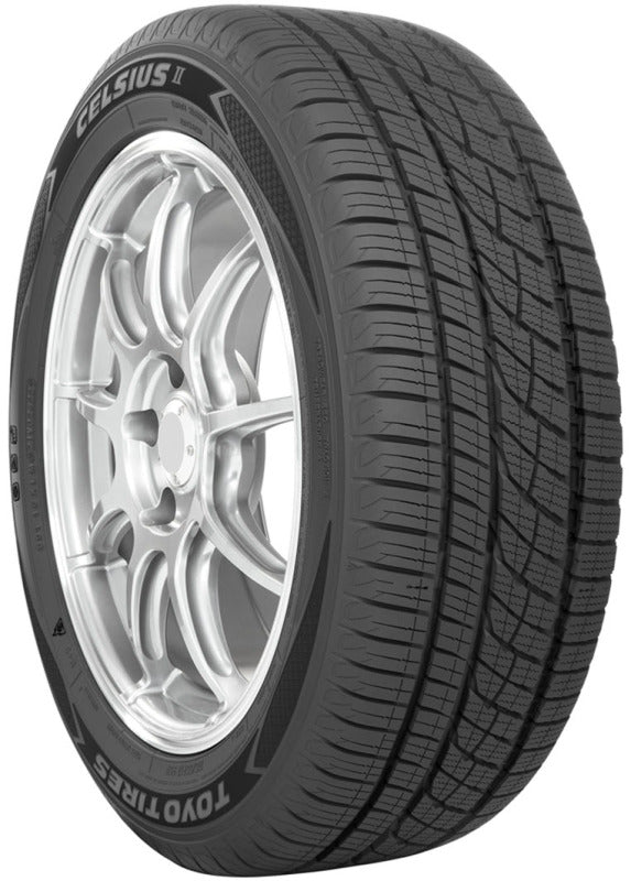 Toyo Celsius II Tire - 255/60R19 109H (TL)