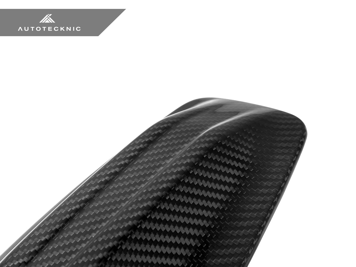 AutoTecknic Dry Carbon Roof Antenna Cover - G90 M5 - Graveyard Performance