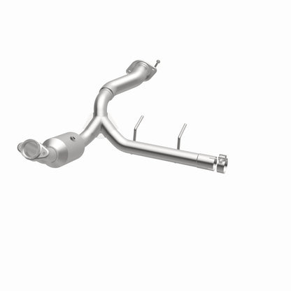 Magnaflow 2021 Ford F-150 Right Underbody 5L Direct Fit Converter - Graveyard Performance