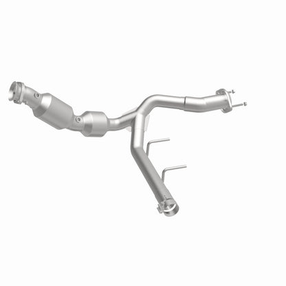 Magnaflow 21-23 Ford F-150 3.5L Right Underbody Direct Fit Converter - Graveyard Performance