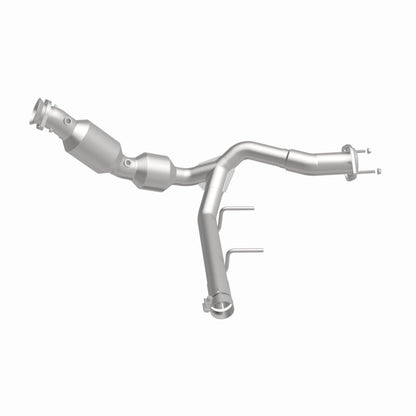 Magnaflow 21-23 Ford F-150 3.5L Right Underbody Direct Fit Converter - Graveyard Performance