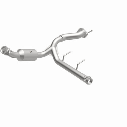 Magnaflow 2021 Ford F-150 Right Underbody 5L Direct Fit Converter - Graveyard Performance