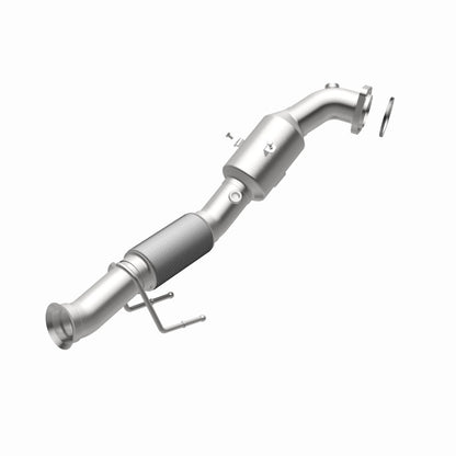MagnaFlow Conv DF 16-17 Ford Focus 2.3L Underbody - Graveyard Performance