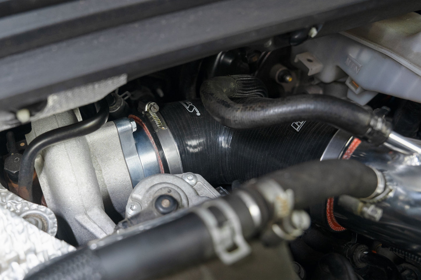 HPS Performance Red Air Intake Kit with Heat shield and Turbo Inlet, 827-797R
