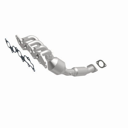 Magnaflow 05-06 Ford Focus 2.0L Direct Fit Converter - Graveyard Performance