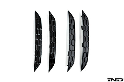 Acexxon B9 A5 / S5 Pre-Facelift Rear Reflector Insert Set - Honeycomb