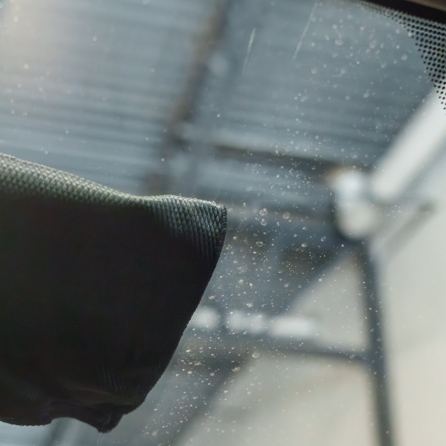 Clarity Glass Cleaner and Sealant Combo