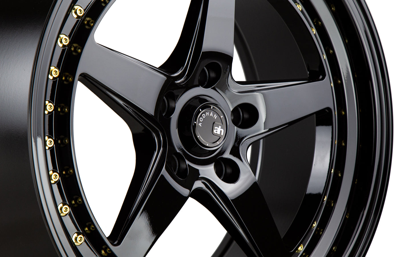 Aodhan Raised Center Cap for DS Series