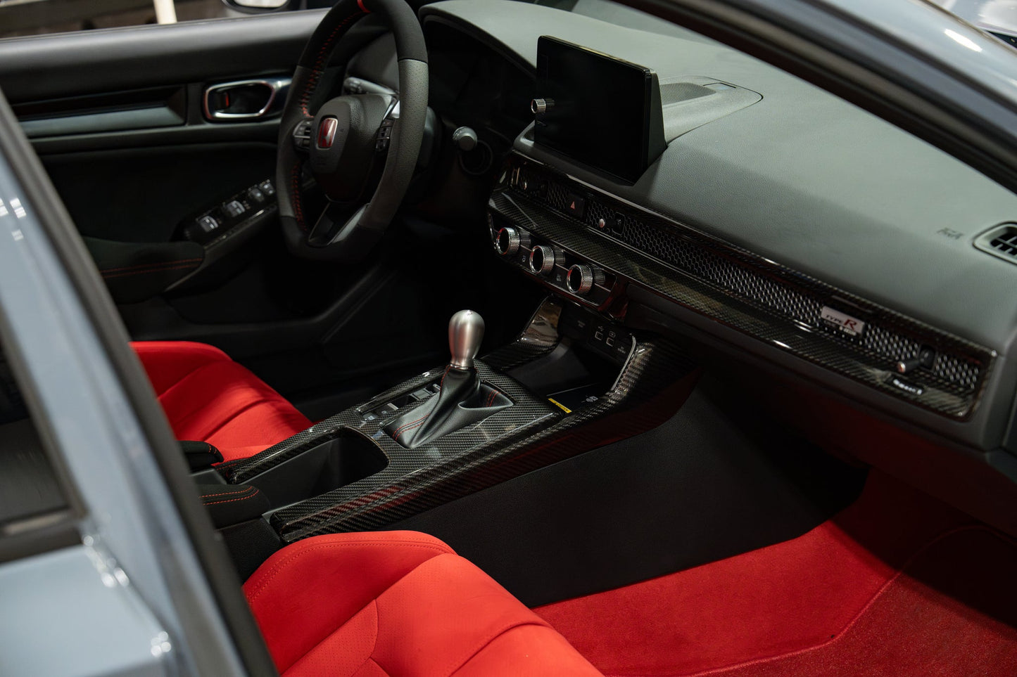 OLM LE Carbon Fiber Interior Dash Cover (2pc) - 2022+ FL Honda Civic  / FL5 Type R - Graveyard Performance
