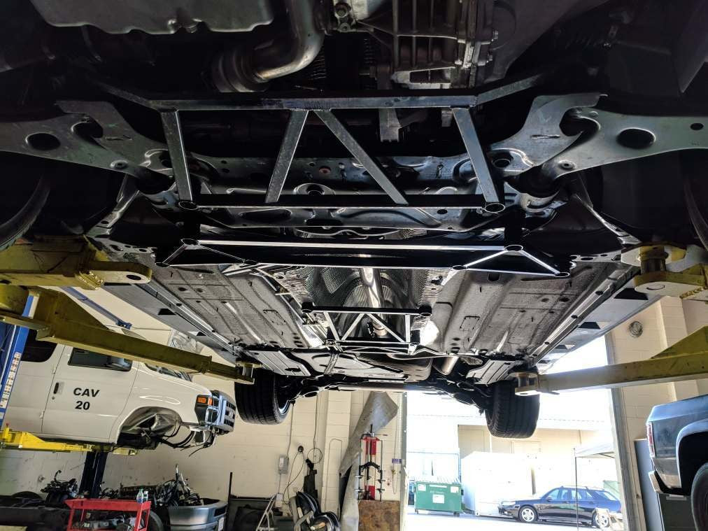 Ford Focus ST (2013-2018) Torque Gusset Traction Bar - Graveyard Performance