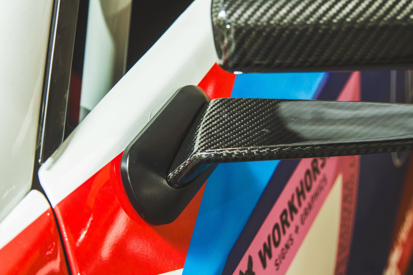 APR Performance GT2 AeroMirror - Universal Fitment
