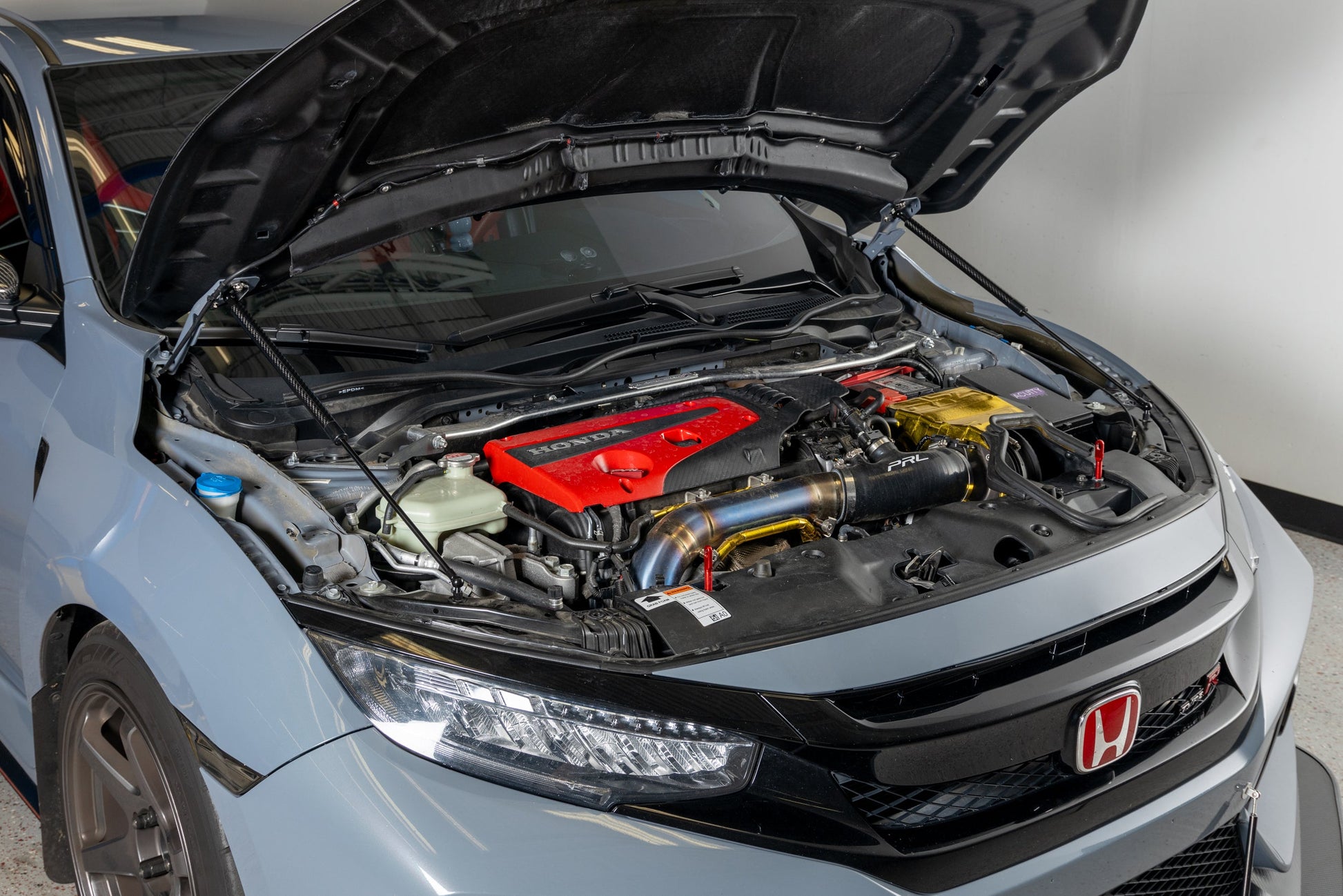 OLM Carbon Fiber Wrapped Hood Struts - 2017-2021 Honda Civic Type R - Graveyard Performance