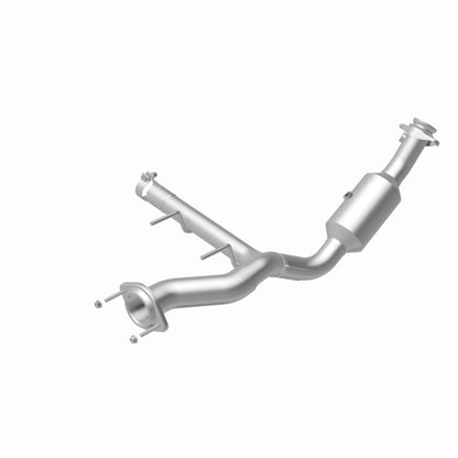 Magnaflow 2021 Ford F-150 Right Underbody 5L Direct Fit Converter - Graveyard Performance
