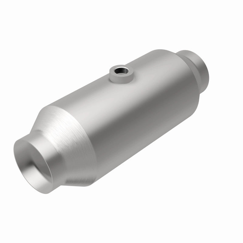 Magnaflow Conv Univ 2.50 1/O2 CA 5in Spun CA - Graveyard Performance
