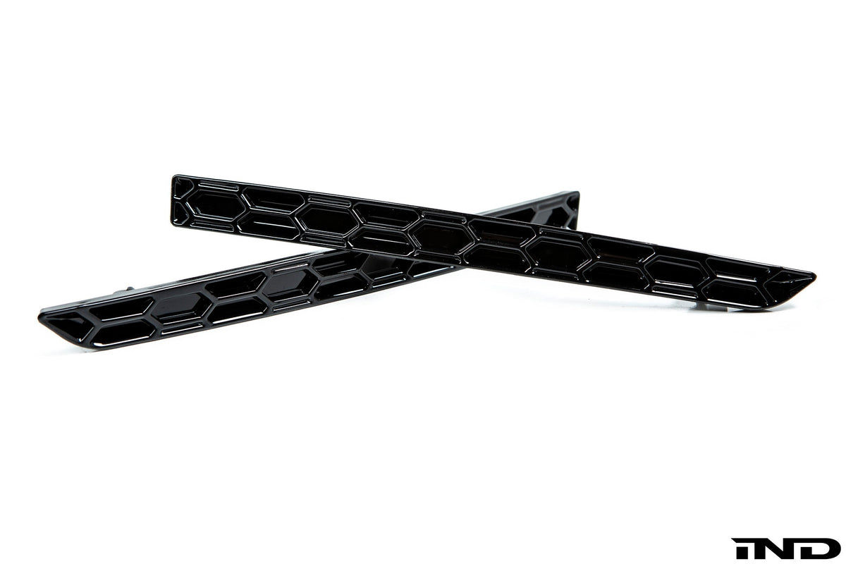 Acexxon F8X M3 / M4 Rear Reflector Insert Set - Honeycomb