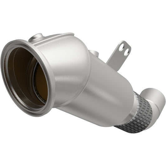 MagnaFlow 16-19 BMW 740i 3.0L California Grade CARB Compliant Direct-Fit Catalytic Converter - Graveyard Performance
