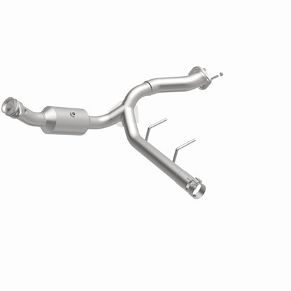 Magnaflow 2021 Ford F-150 Right Underbody 5L Direct Fit Converter - Graveyard Performance