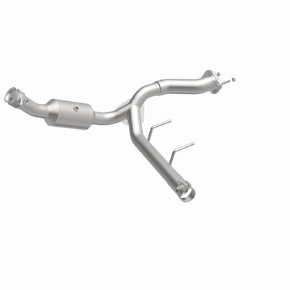 Magnaflow 2021 Ford F-150 Right Underbody 5L Direct Fit Converter - Graveyard Performance