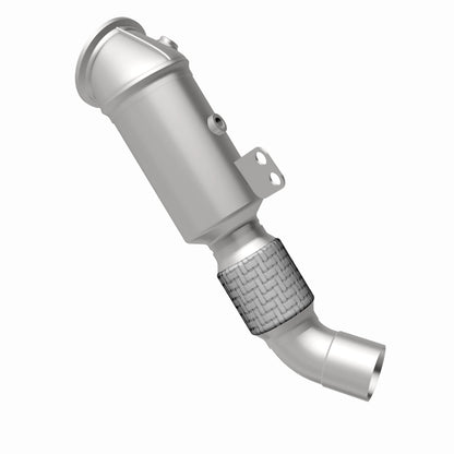 Magnaflow 19-22 BMW X5 Front Underbody 3L Direct Fit Converter - Graveyard Performance