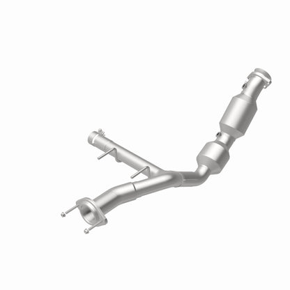 Magnaflow 21-23 Ford F-150 3.5L Right Underbody Direct Fit Converter - Graveyard Performance