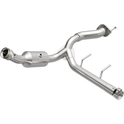 Magnaflow 2021 Ford F-150 Right Underbody 5L Direct Fit Converter - Graveyard Performance