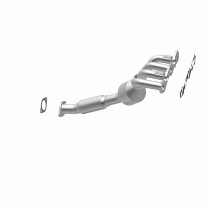 Magnaflow 05-06 Ford Focus 2.0L Direct Fit Converter - Graveyard Performance