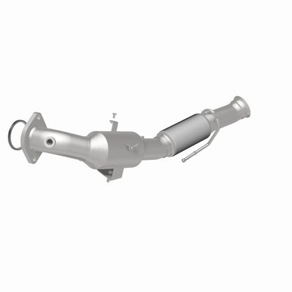MagnaFlow Conv DF 16-17 Ford Focus 2.3L Underbody - Graveyard Performance