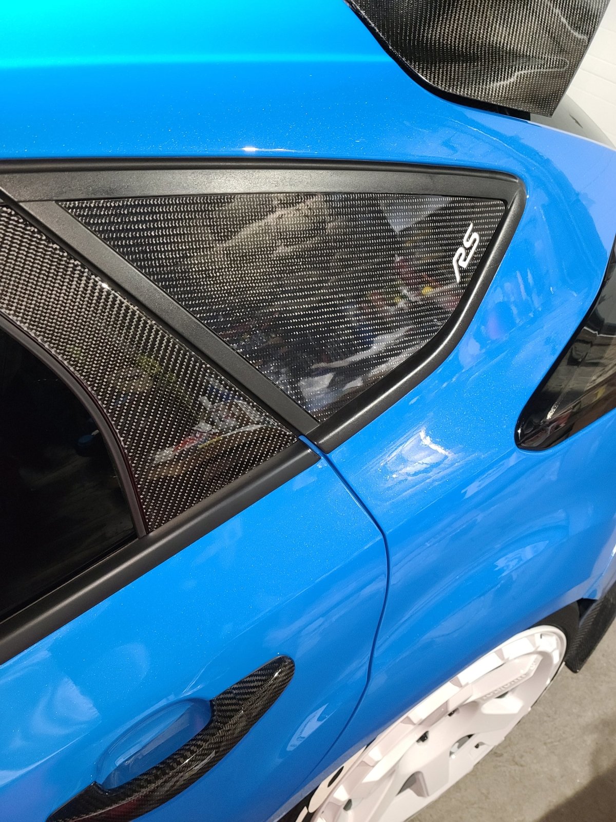 Ford Focus ST (2011-2018) / RS (2016-2018) Carbon Fiber Rear Window Covers - FSPE
