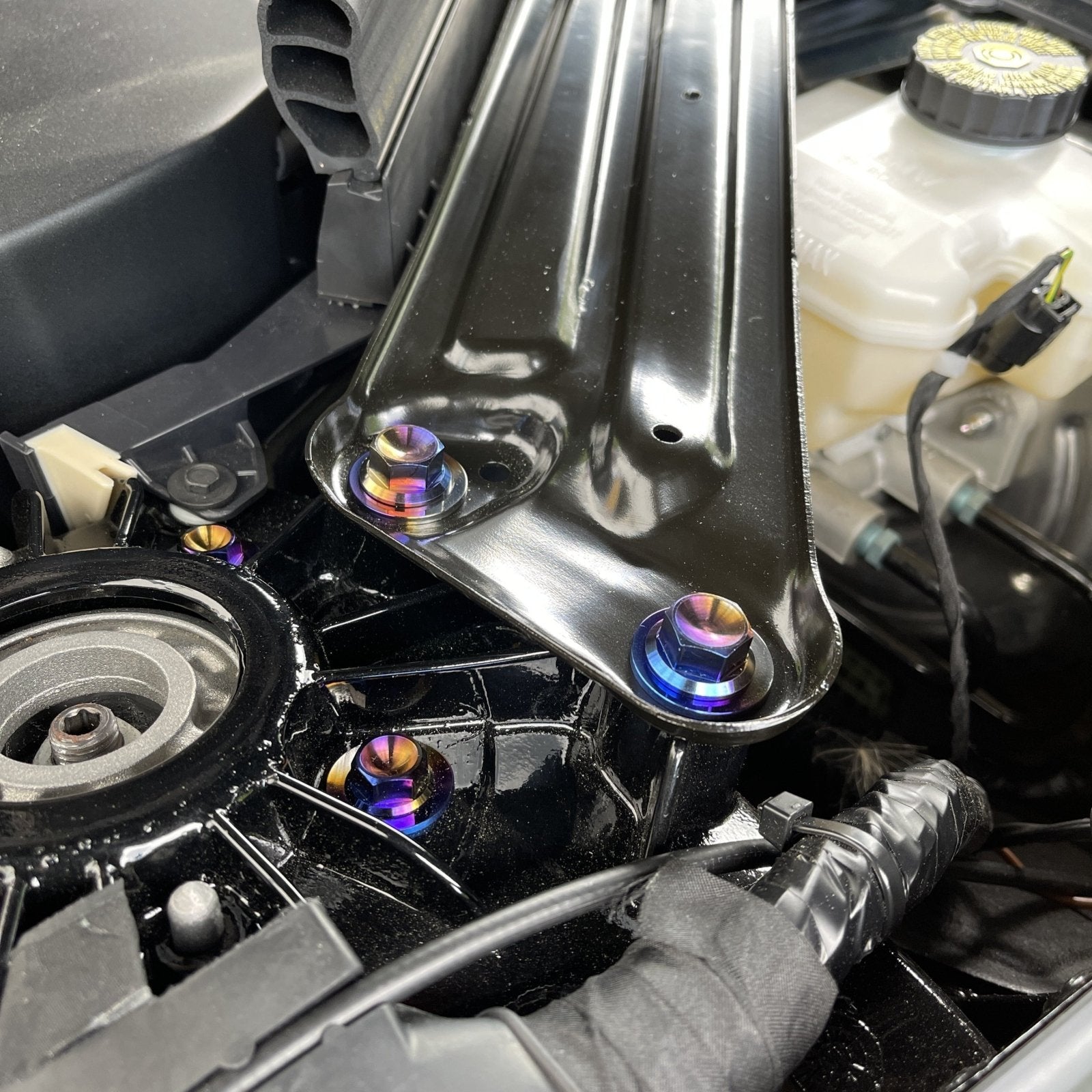 JDC Titanium Hex Flange Bolts - Graveyard Performance