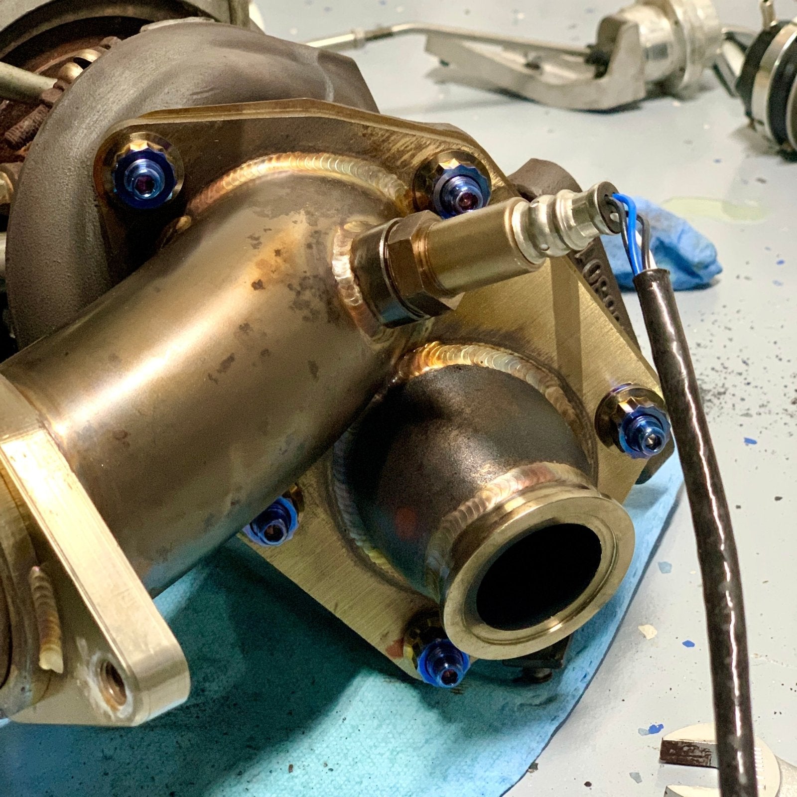 JDC Titanium O2 Housing Stud Kit (Evo 4-X) - Graveyard Performance