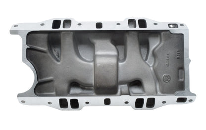 Edelbrock Performer 318 w/ O EGR Black