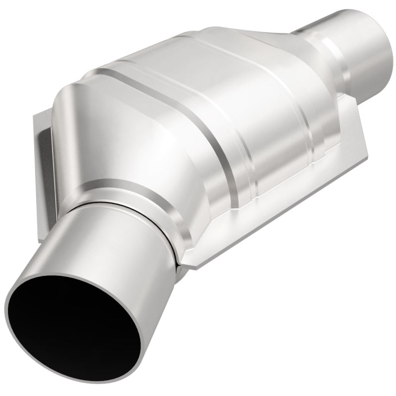 MagnaFlow Conv Univ 2.5 Angled Inlet - Graveyard Performance